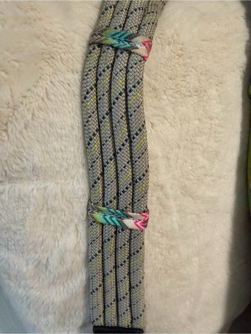 Kavu Paxton Sling Bag with Chevron pattern / signature Rope - Picture 8 of 9